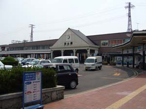 松山駅前